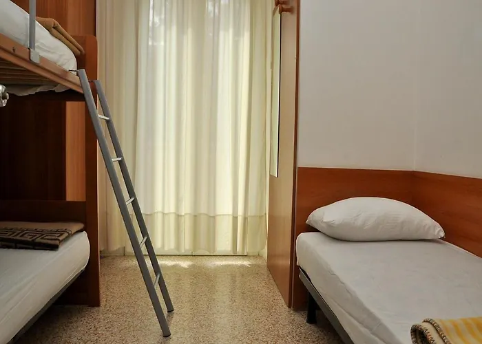 Welcoming Family Flat Near Thermae Апартаменты *