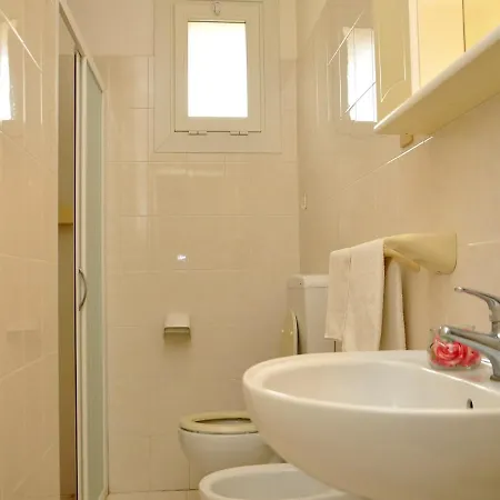 Delightful Flat For 8 Guests In - Beahost Bibione