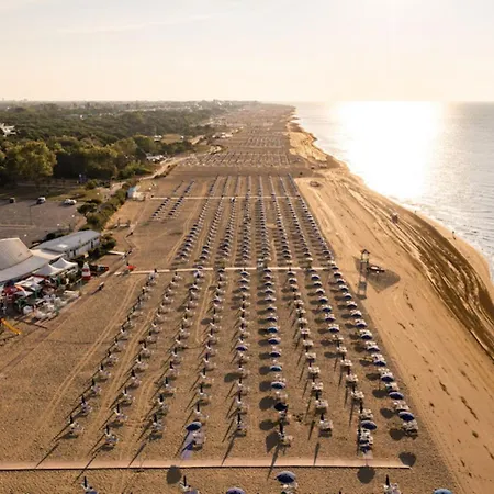 Welcoming Family Flat Near Thermae *