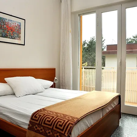 Welcoming Family Flat Near Thermae Apartamento